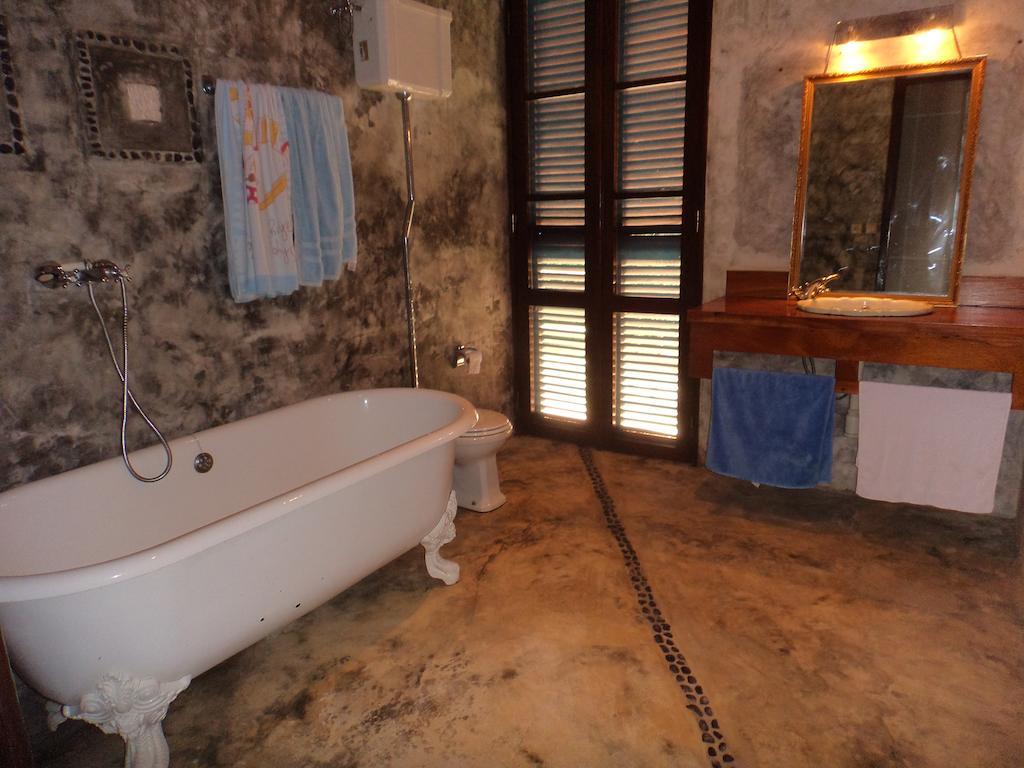 Jardim Botanico Me-Zochi Hotel Sao Tome Ruang foto